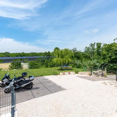 Nyaraló Pendolina Mit Privatem Pool Und Jacuzzi Buroli
