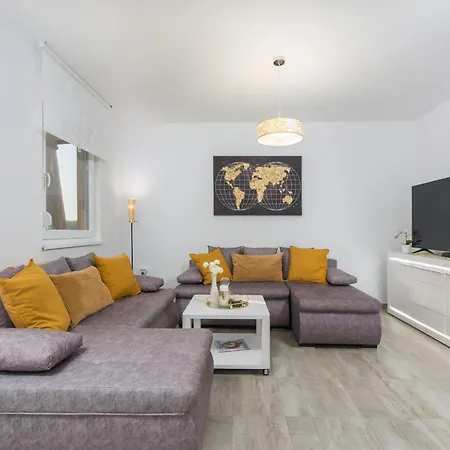 Pendolina Mit Privatem Pool Und Jacuzzi Buroli