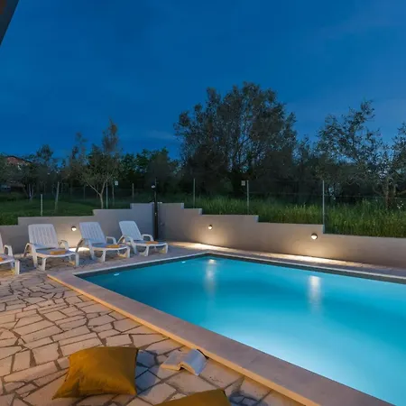 Pendolina Mit Privatem Pool Und Jacuzzi Nyaraló Buroli